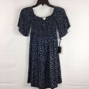 𝅺takara Floral Smocked Dress Size S NWT